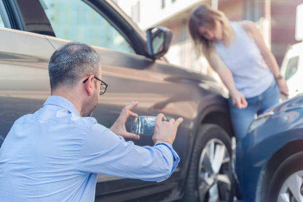 Professional Car Insurance Near Me technician working in Avonia, PA